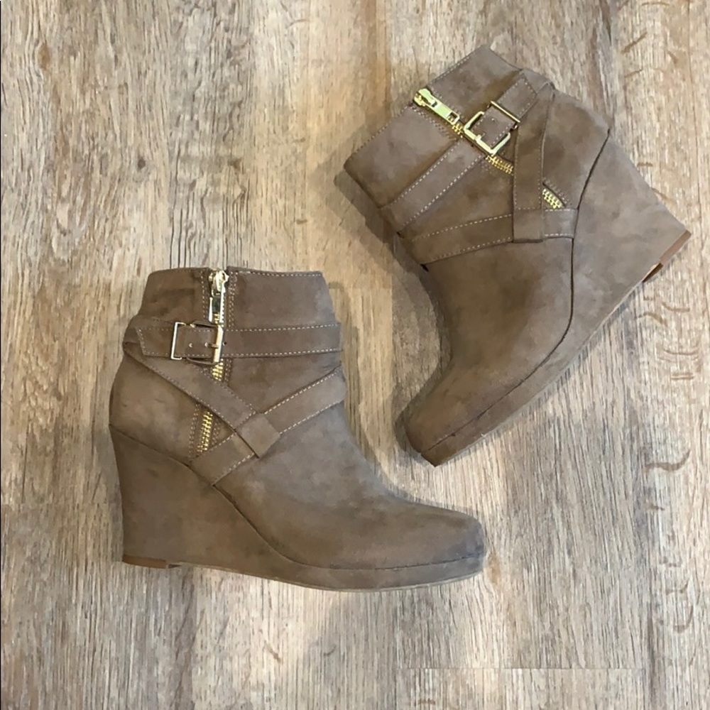 Dolce Vita booties
